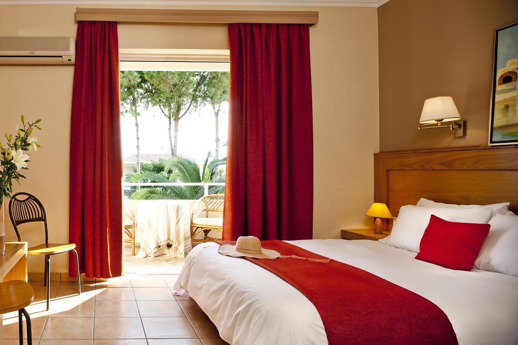 Ionian Sea Hotel & Villas - Aqua Park Kounopetra Phòng bức ảnh